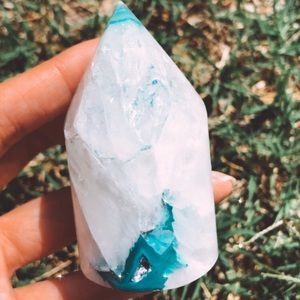 Blue dyed agate tower